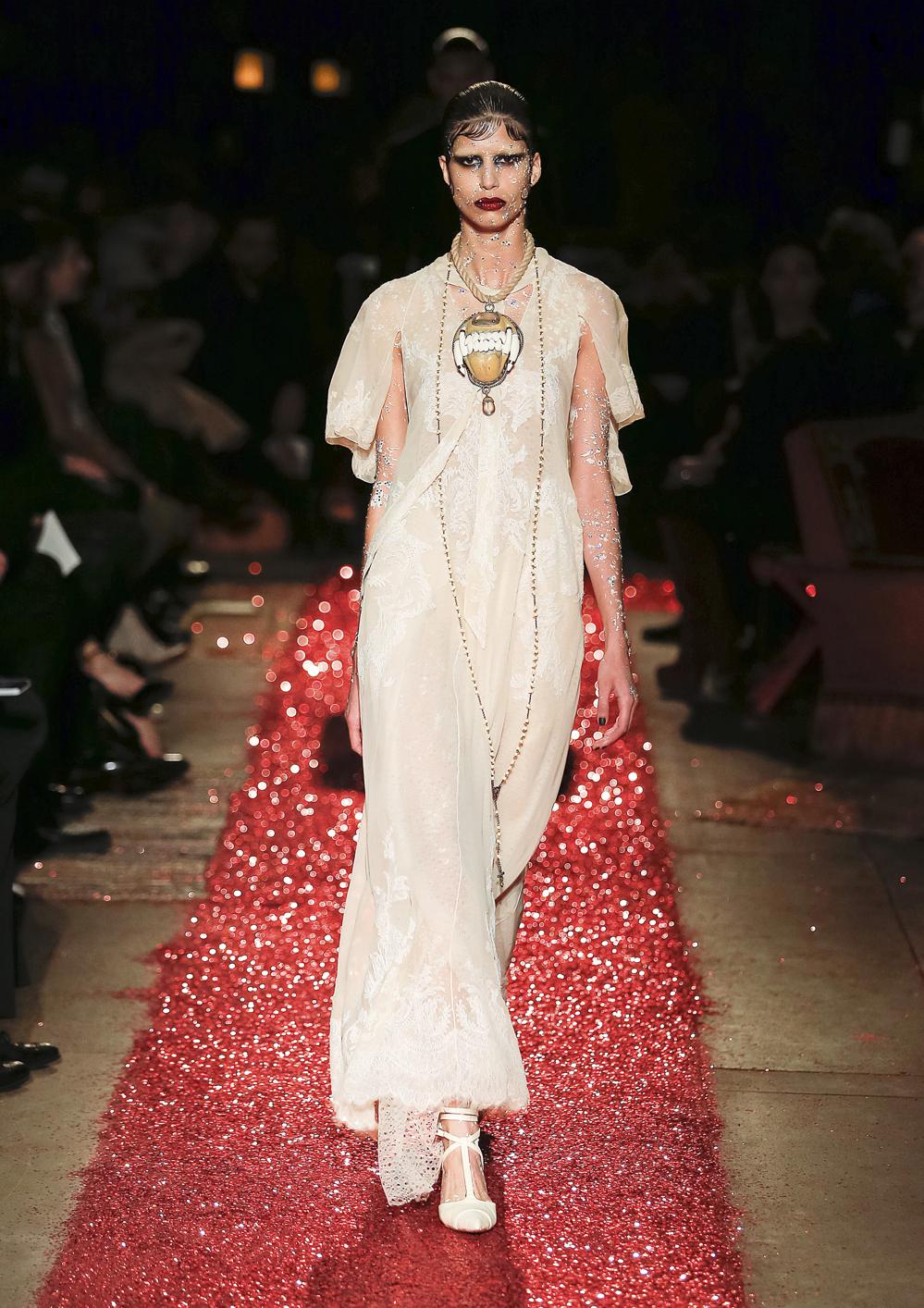 Look 13