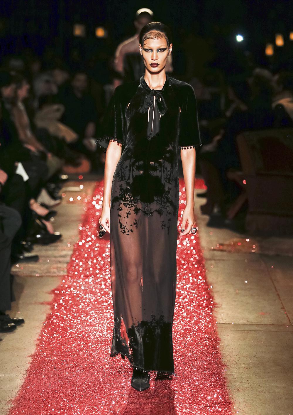 Look 17