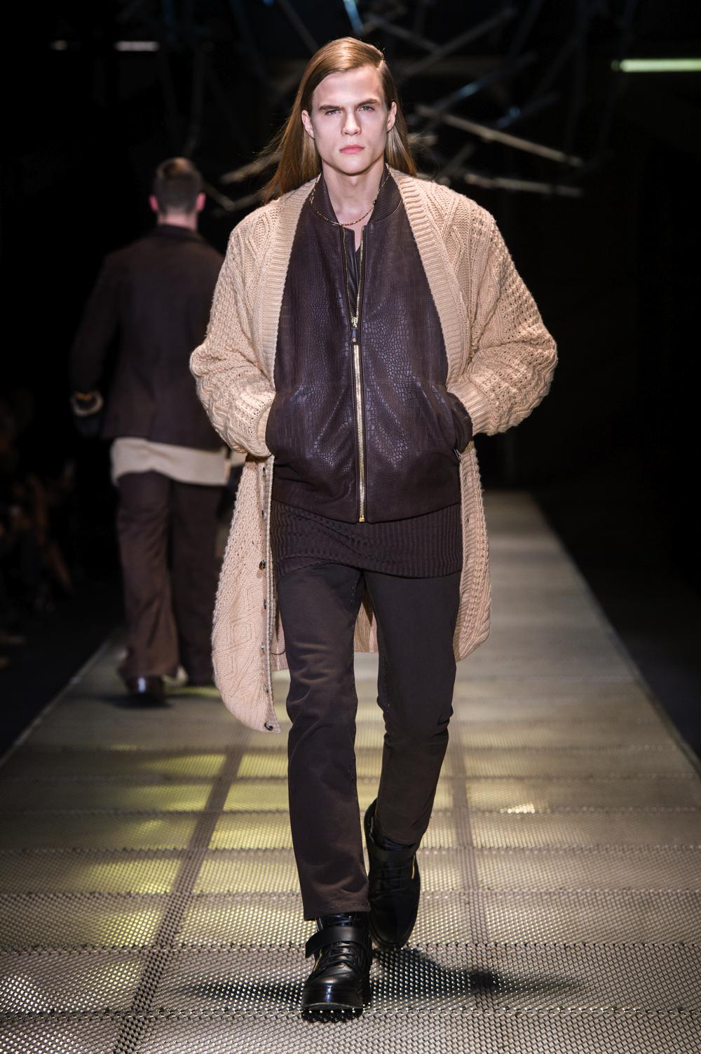 Look 30