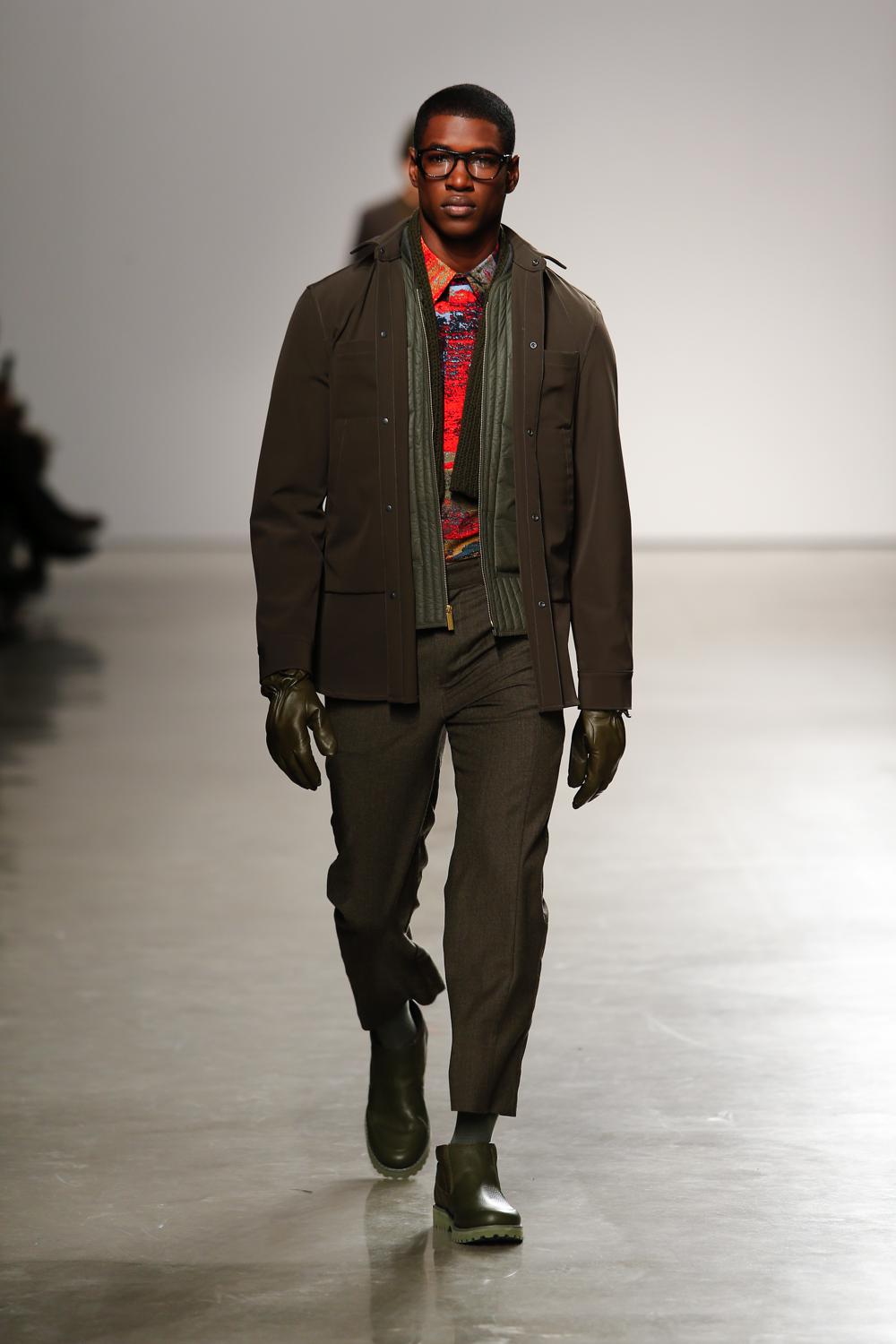 Look 3