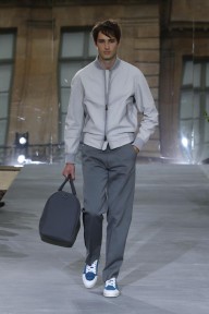 Look 10