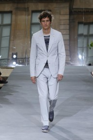 Look 12