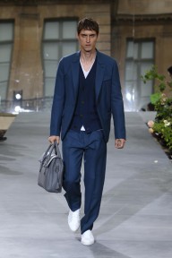 Look 15