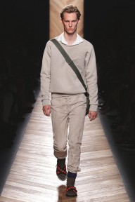 Look 16