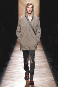 Look 18