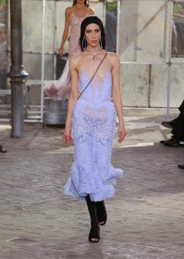 Look 10