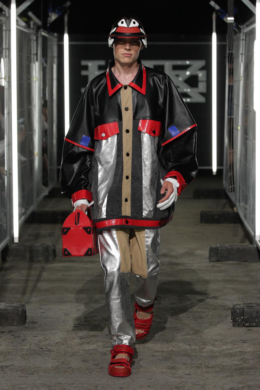 Look 15