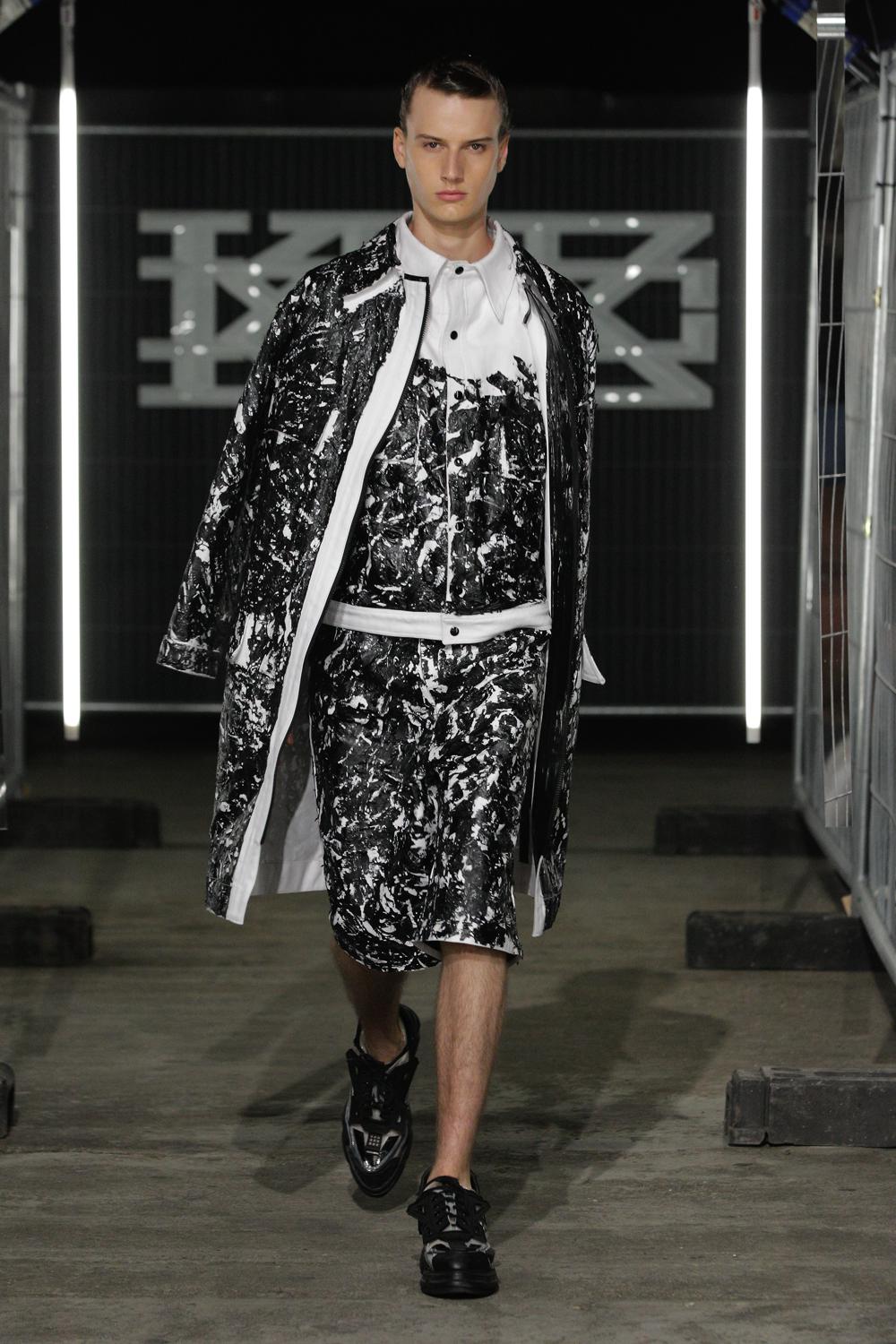Look 29