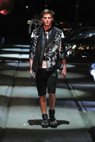 Look 48