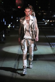 Look 3
