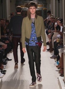 Look 16