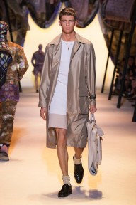 Look 15