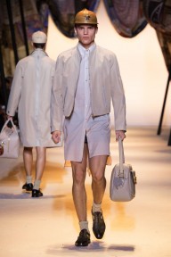 Look 17