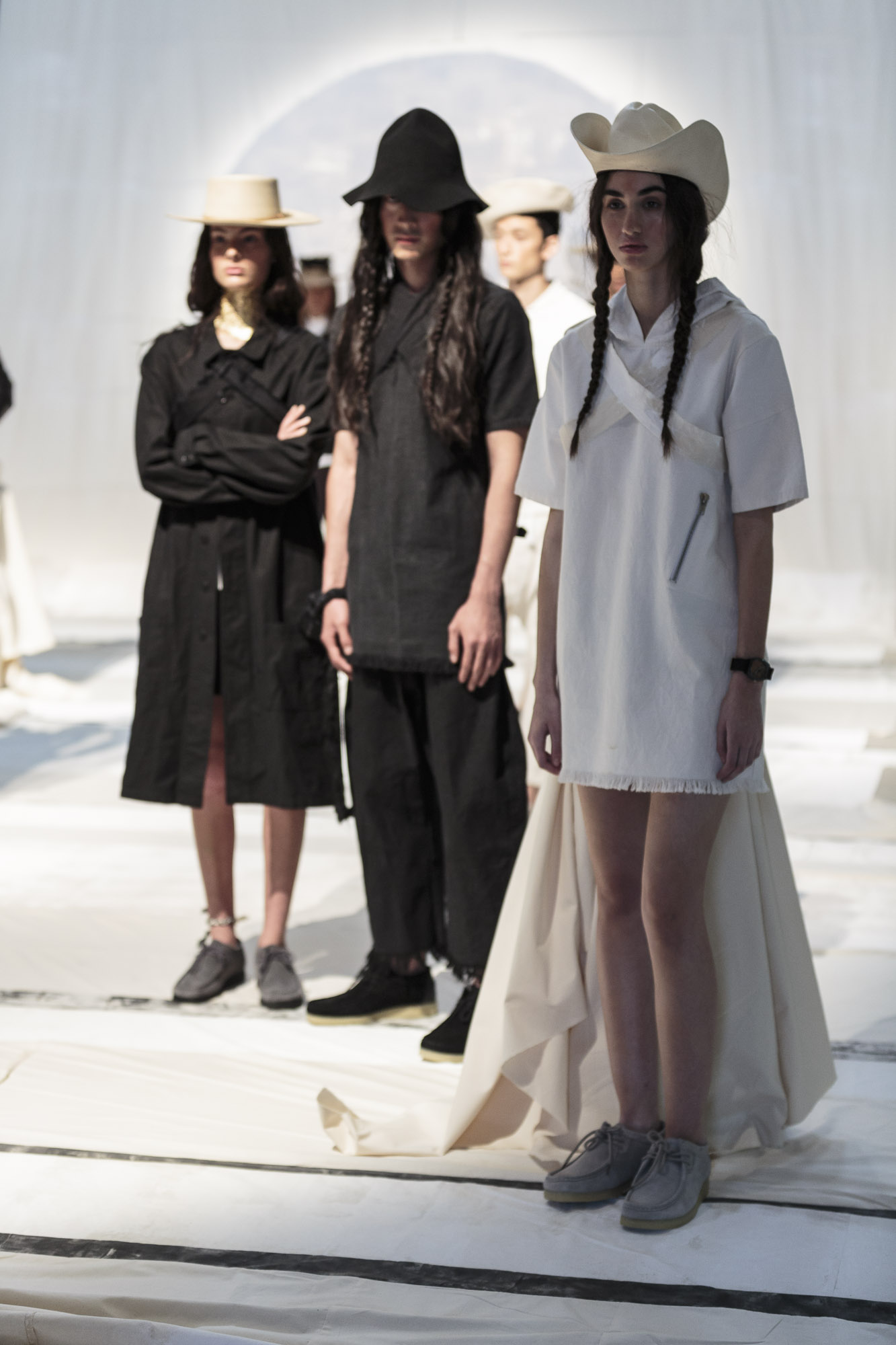 Look 27