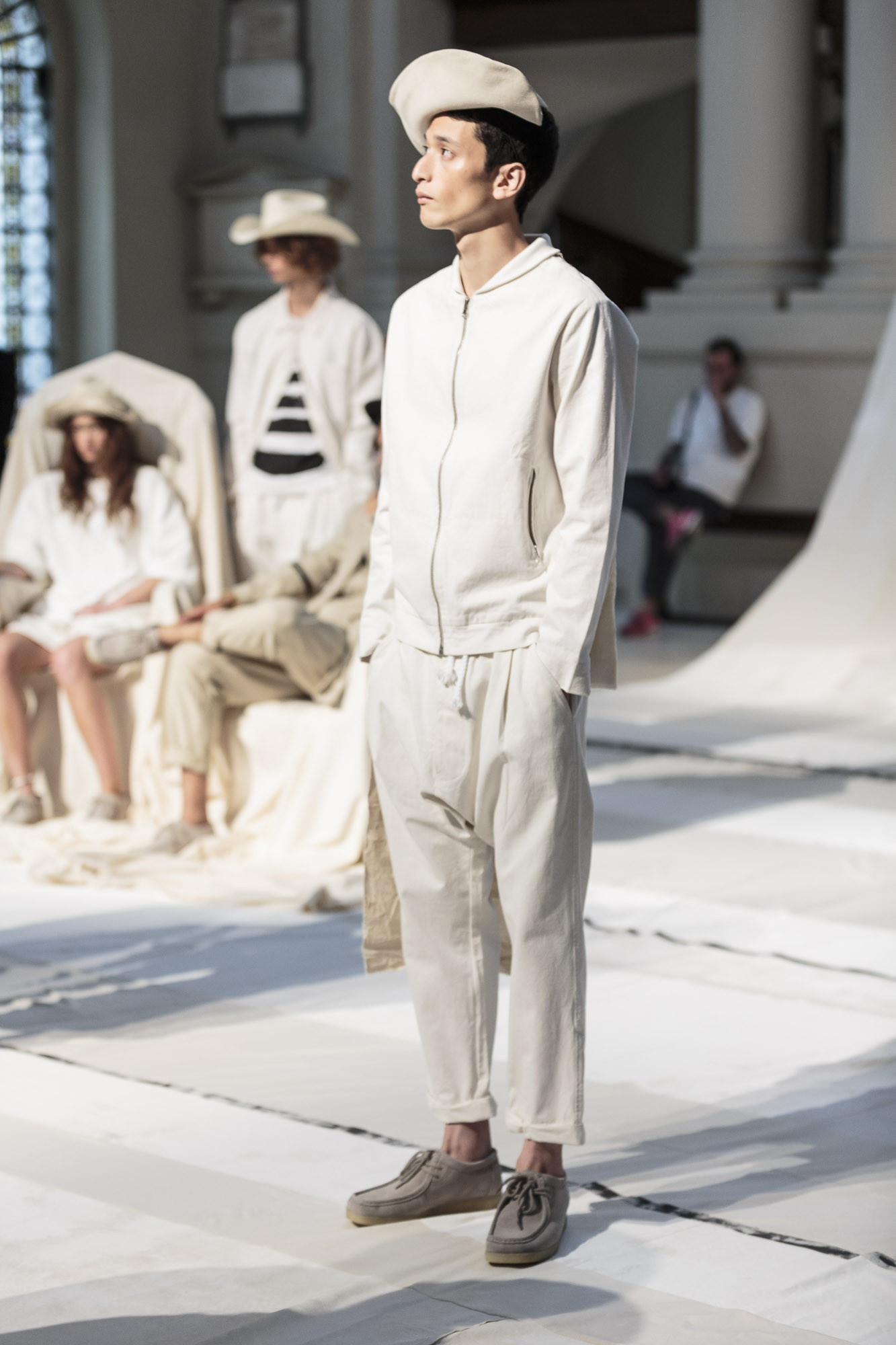 Look 29