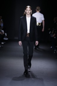 Look 10
