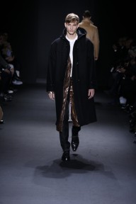 Look 17