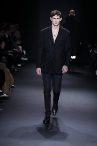 Look 18