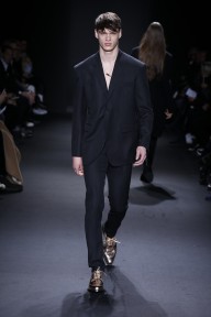 Look 24