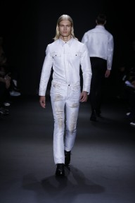 Look 3