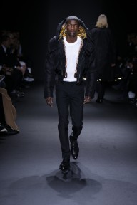Look 30