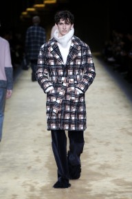 Look 15