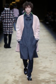 Look 16