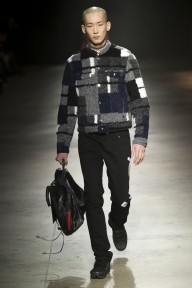 Look 24