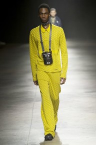 Look 32
