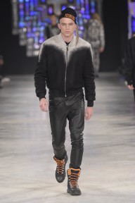 Look 11