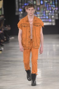 Look 15
