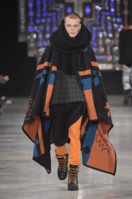 Look 38