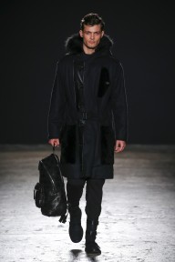 Look 25