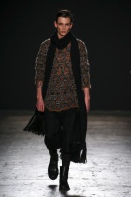 Look 32