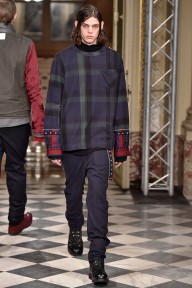 Look 16