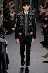 Look 18