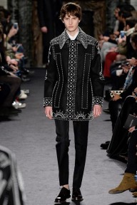 Look 19