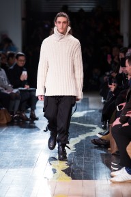 Look 10