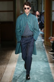 Look 10