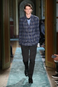 Look 7