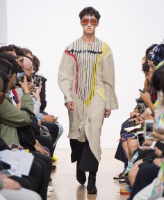 Look 16