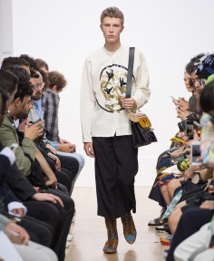 Look 32