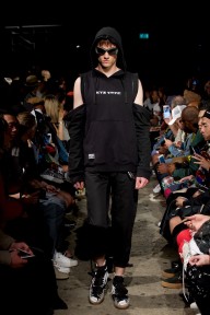 Look 17