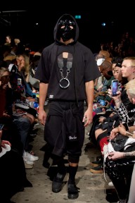 Look 18