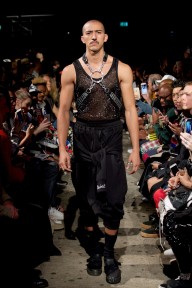 Look 32