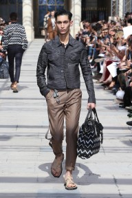 Look 10