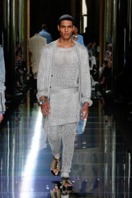 Look 11