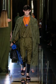 Look 17