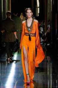 Look 19