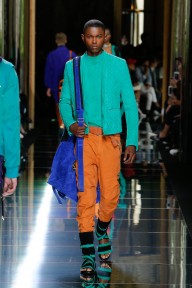 Look 30